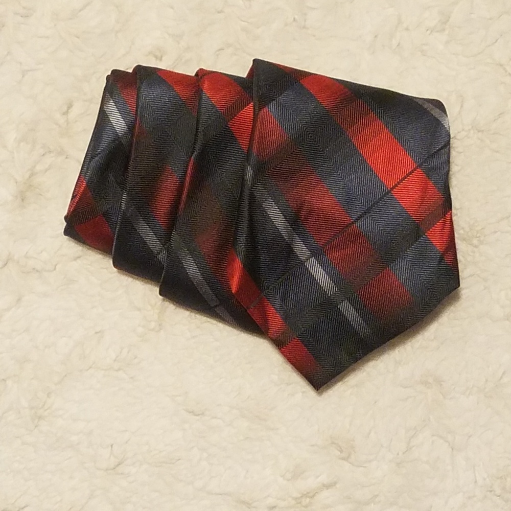 Apt. 9 Navy Red and Silver Plaid Pattern